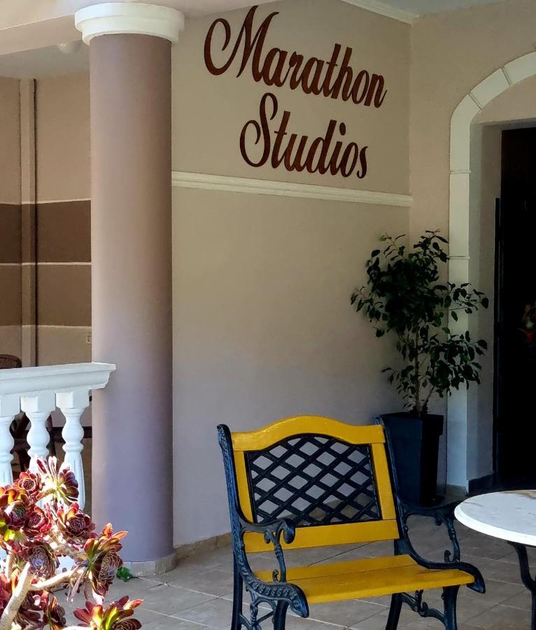 Marathon Studios & Apartments Keri Екстериор снимка